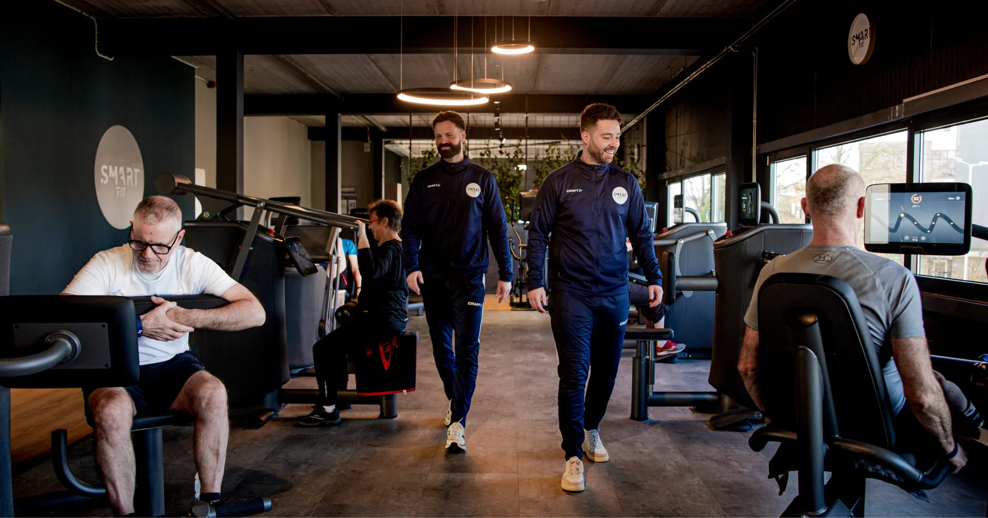 Smart Fit boutique trainers team